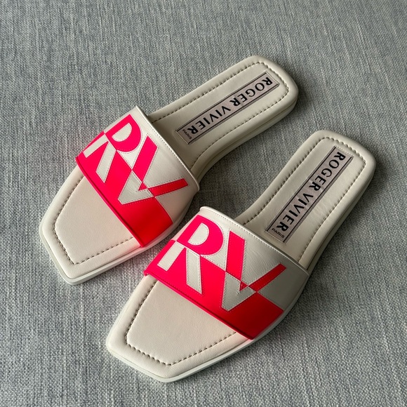 Roger Vivier white and pink leather slide sandals. New in box. Size 41. - Picture 6 of 6